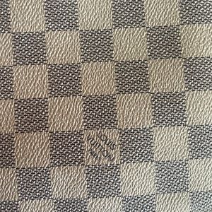 Authentic Louis Vuitton Wristlet Damier canvas